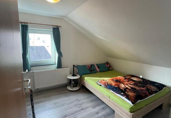 Ruesselsheim Casa | Dach Zimmer D1