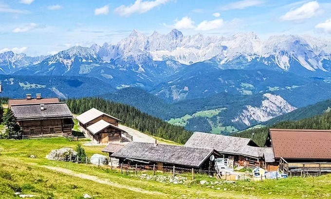 Forstau Apartamento | Dachsteinblick by Interhome