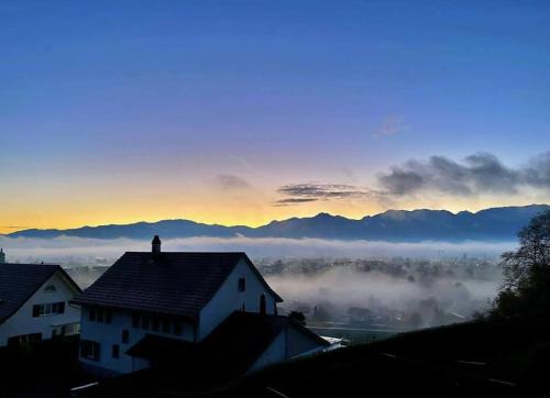 Berneck Apartamento | Dachwhg an schöner Aussichtslage