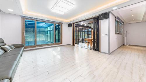 Ansan Casa | Daebudo Juni Pension
