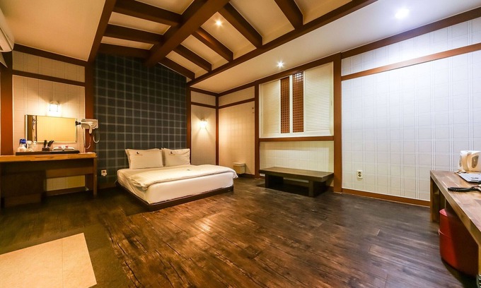 Sincheondong Hotel | Daegu Dongdaegu Station Leaders
