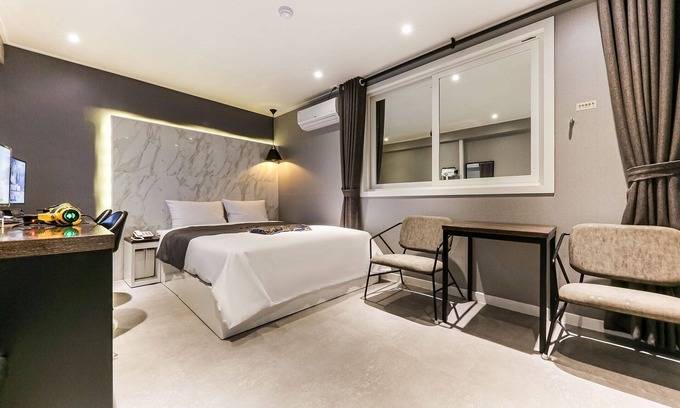 Seo-gu Hotel | Daejeon Yongmun MAC