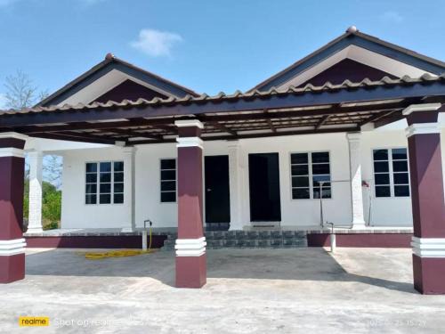 Kampung Ru Tapai Casa | Dahlia Homestay 3