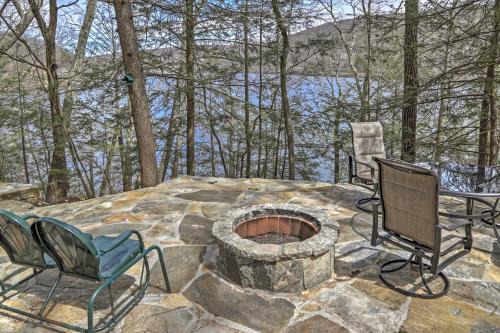 New Preston Casa | Dainty New Preston Cottage with Dock and Lake Views!