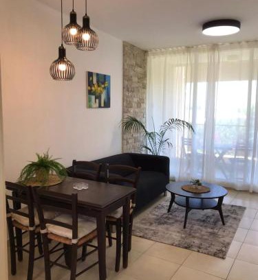 Caesarea Apartamento | Daissy house - דירה פרטית בנאות גולף