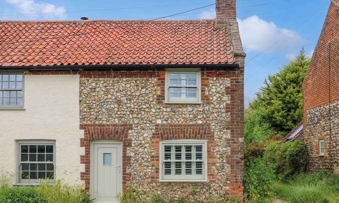 South Creake Cabaña | DAISY'S PLACE, pet friendly, with open fire in Little Walsingham