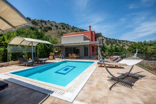 Eleios-Pronnoi Villa | Dalasvillas SkalaMare