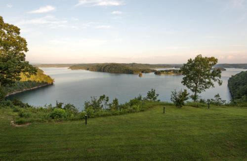 Burkesville Complejo | Dale Hollow Lake State Resort Park