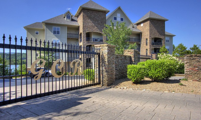 Bean Station Condominio | Frente al lago de 4 dormitorios Penthouse w 4 camas king. Duerme 10. Hamaca