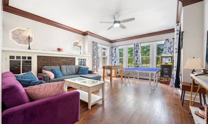 Ducktown Apartamento | Dalia Flat - Sleeps 10 - 10 minutes to Downtown