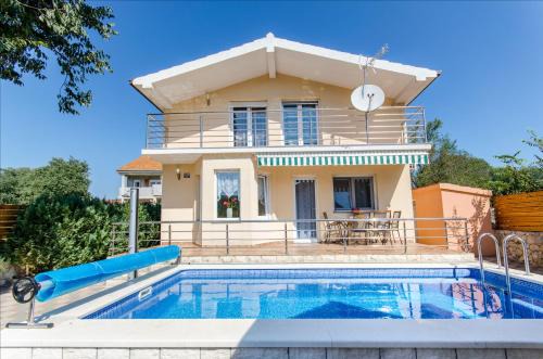 Primorski Dolac Casa | Dalmatian village charm - spacious villa with pool near Trogir