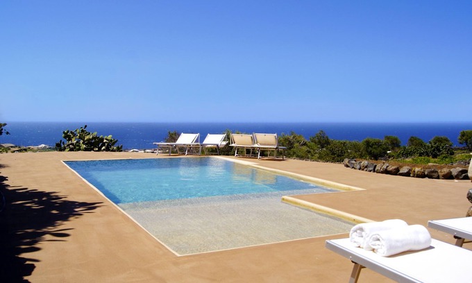 Pantelleria Casa | Dammusi Sciuvechi Resort