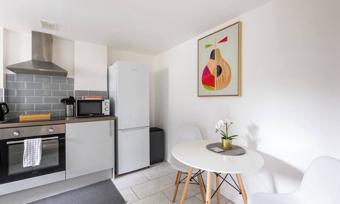 Barry Apartamento | Dan Suite by Koya Homes