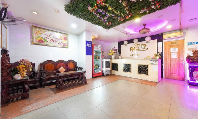 Ho Chi Minh City Hotel | Dancentre District Eva Hotel