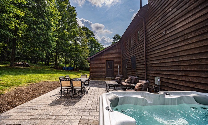 McHenry Cabina | Dancing Bear Lodge