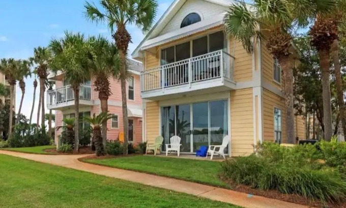 Fort Walton Beach - Destin Cabaña | Dancing Dolphin! A walk to the beach! UNIT A
