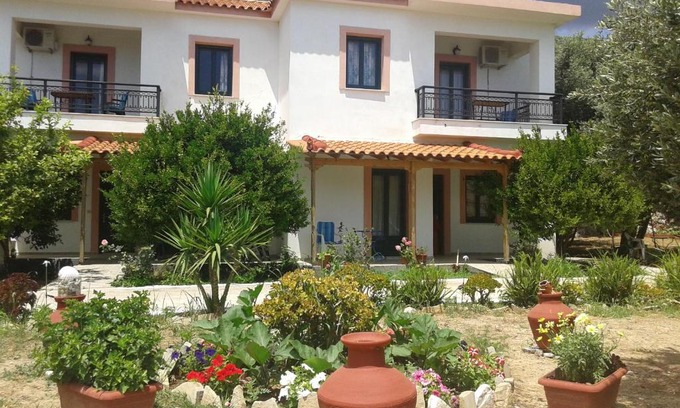 Marathokampos Apartamento | Daphne Studios