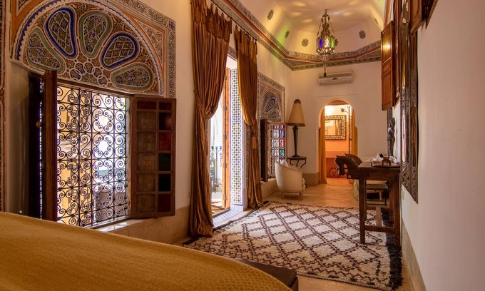 Sidi Ben Slimane El Jazouli Casa | Dar Oulhoum
