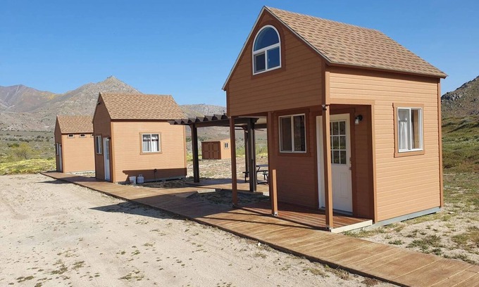 Weldon Cabina | Dark skies and 90 acres of nature - Glamping Pods/Tiny Houses near Lake Isabella