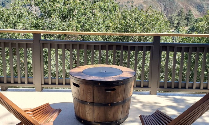 Julian Cabina | Dark Sky Den: 180 Panoramic Views / Contemporary Organic Cabin / Fire Pit