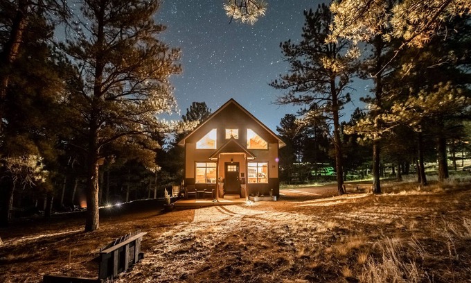 Florissant Cabina | Dark Sky Views - Firepit - Sauna - Grill - Fishing