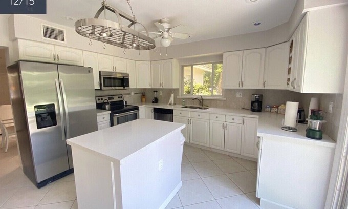 Boca Raton Cabaña | Darling Cottage en East Boca, cerca de la playa, restaurantes y tiendas