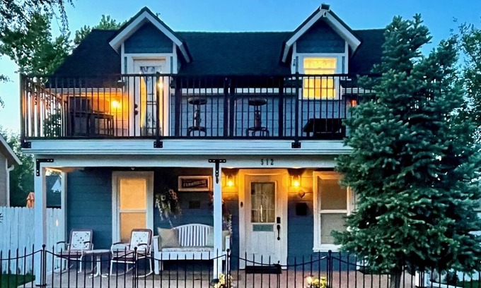 Prescott Otro | Darling Farmhouse Master Suite - Short Walk to Downtown Prescott & Whiskey Row