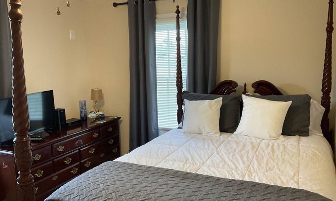 Fairfax Casa | Darlington’s Corner