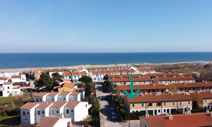 Mas Pinell Chalet De Esquí | Daró 3D 35 - 150m de la playa, esquinera y piscina