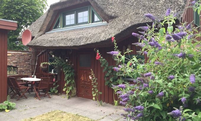 Ostseebad Prerow Casa | Casa de vacaciones Darßer con techo de paja en una antigua familia Prerower