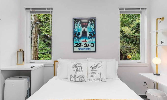 North Queen Anne Apartamento | Darth Vader's Death Star Suite