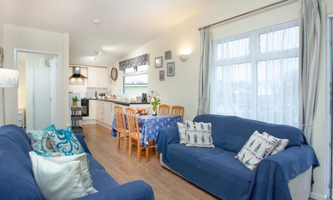 Dartmouth Chalet De Esquí | Dartmouth Devon - Norton Park 2 bedrooms detached chalet - 2 bathrooms & parking