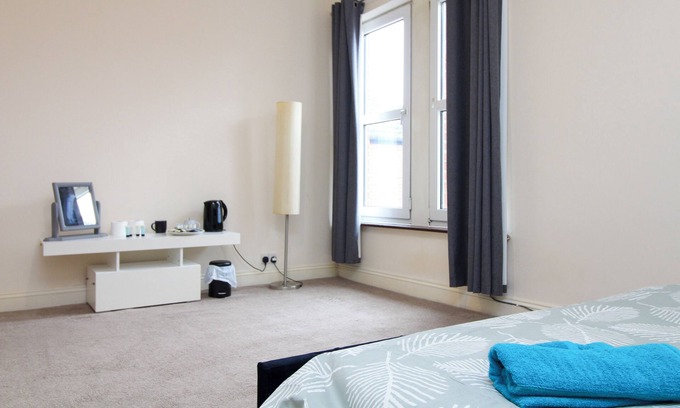 Shirley Casa | Darwin road guest house room 3