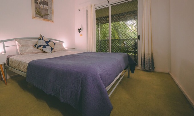 Gray Casa | Darwin Tropical House