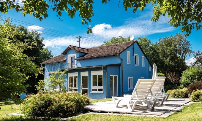 Langenaltheim Casa | Das Blaue Haus mitten im Grünen - our Blue House surrounded by greenery