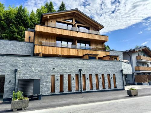 Goldegg Apartamento | Das Goldjuwel - Luxury Apartments with private Spa