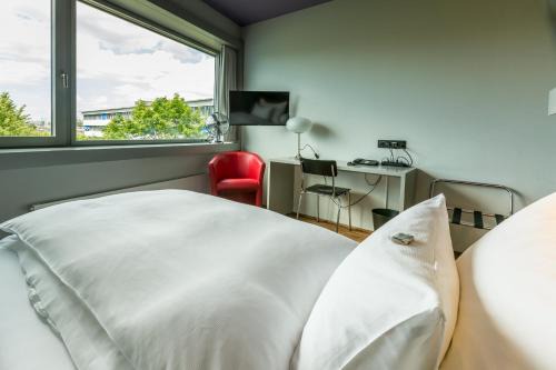 Breite Hotel | Dasbreitehotel am Rhein