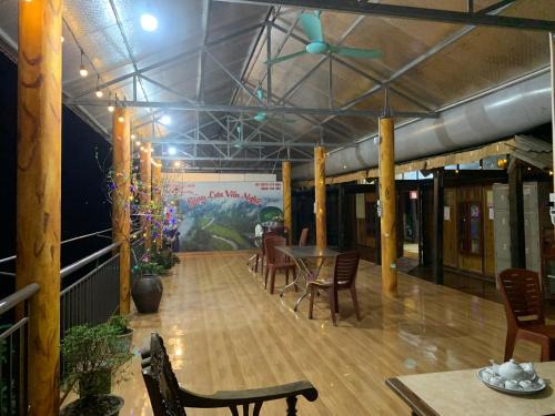 Nam Mau Casa | Dat Diem homestay-wooden floor house