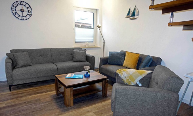 Kirchdorf Apartamento | Dat Köhnsche Hus - Small bungalow on the owner's property in Kirchdorf on the is