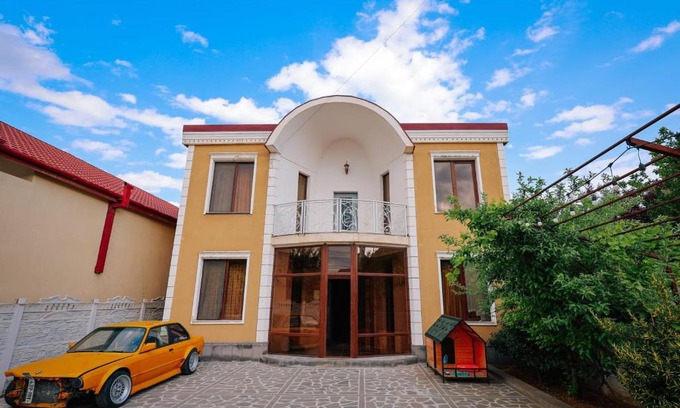Tbilisi Villa | Data