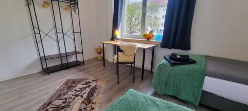 Mitte Apartamento | Dattel City Hannover FeWo für 4 Personen Privat-Parkplatz 5G WLAN & 24/7 Kontakt