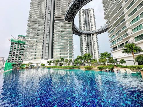 Taman Keramat Apartamento | Datum Jelatek Residence By Rasbo Galaxy Suites