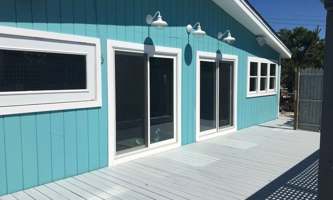 Davis Park Casa | Davis Park, Fire Island. Bay/sunset views. Updated 4 bed/2 bath house w A/C