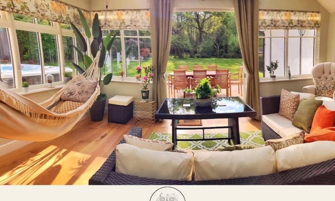 Broad Oak Cabaña | Daweswood - Luxury cottage, lake access & hot tub