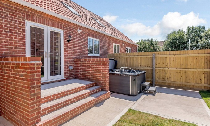Mablethorpe and Sutton Cabaña | Dawson Park 6 - UK12665