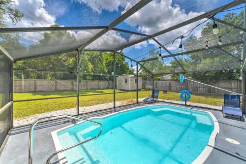 Deltona Lakes Casa | Day Trip to Disney and Beach Home with Saltwater Pool