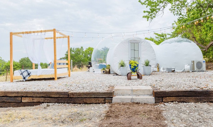 Westminster Alquiler De RV | "Daylight" Inflatable Bubble Dome Near McKinney with Star/Sunset Views