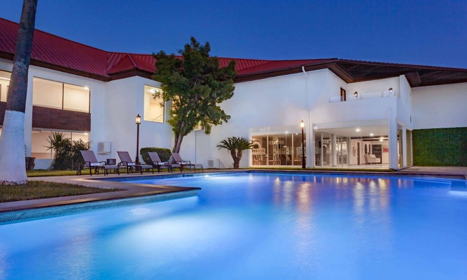 Piedras Negras Hotel | Days Inn by Wyndham Piedras Negras