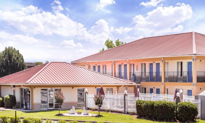 Augusta Hotel | Days Inn by Wyndham Augusta Wheeler Road
