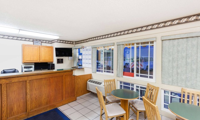 Barstow Hotel | Days Inn by Wyndham Barstow